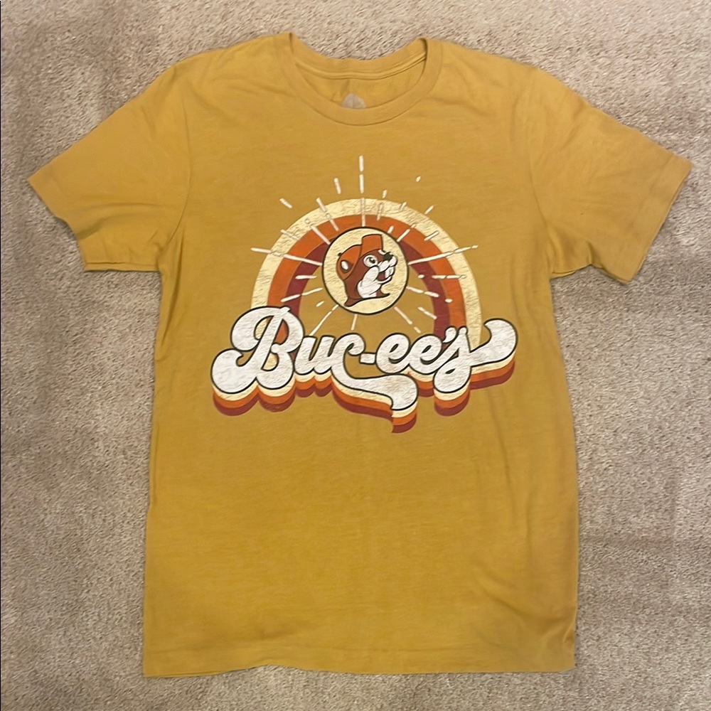 Buc-ee’s golden yellow tshirt, size adult medium